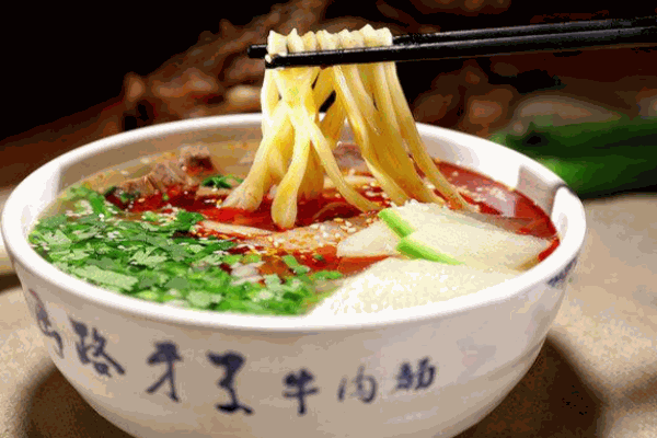 马路牙子牛肉面